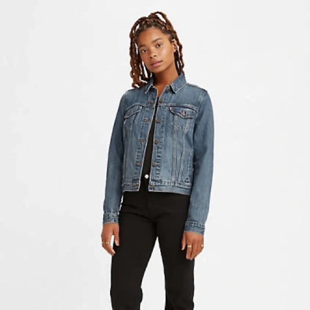 Levi's Original Trucker Jacket Medium Wash Adjustable - Size Small